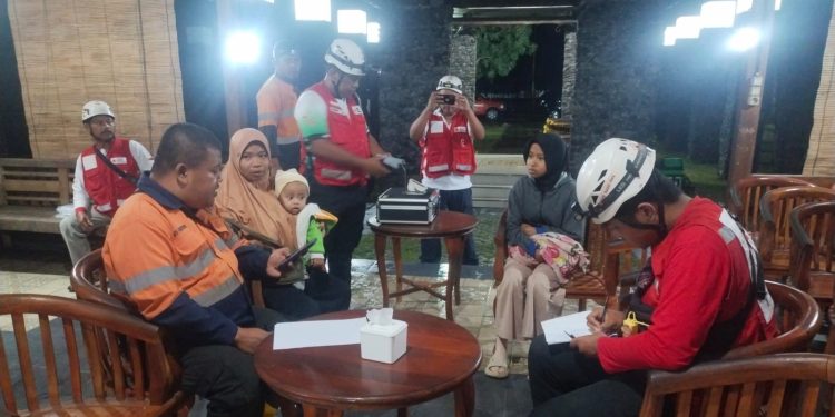 EWS Aktif Dini Hari, 154 Warga Dusun Tanjung Borobudur Dievakuasi Akibat Longsor